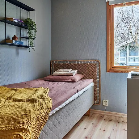 Cosy Cabin W Fireplace 3 Mins From Soederasen Park Ljungbyhed Exterior photo