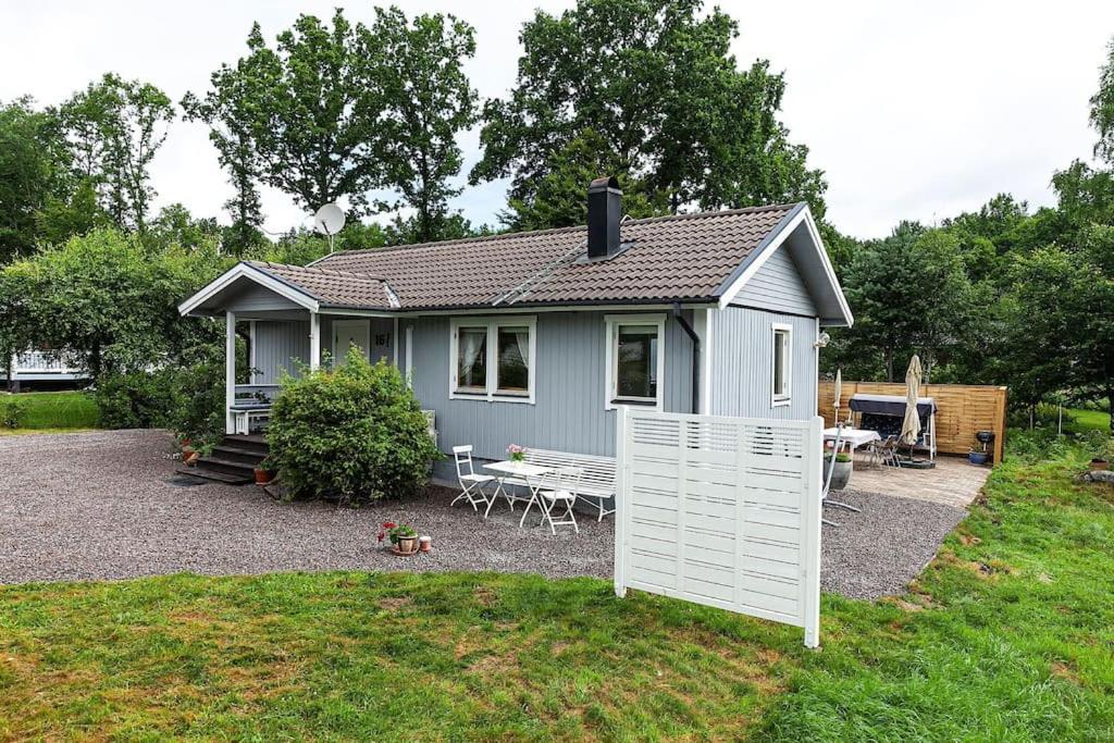Cosy W Fireplace 3 Mins From Soederasen Park Holiday home